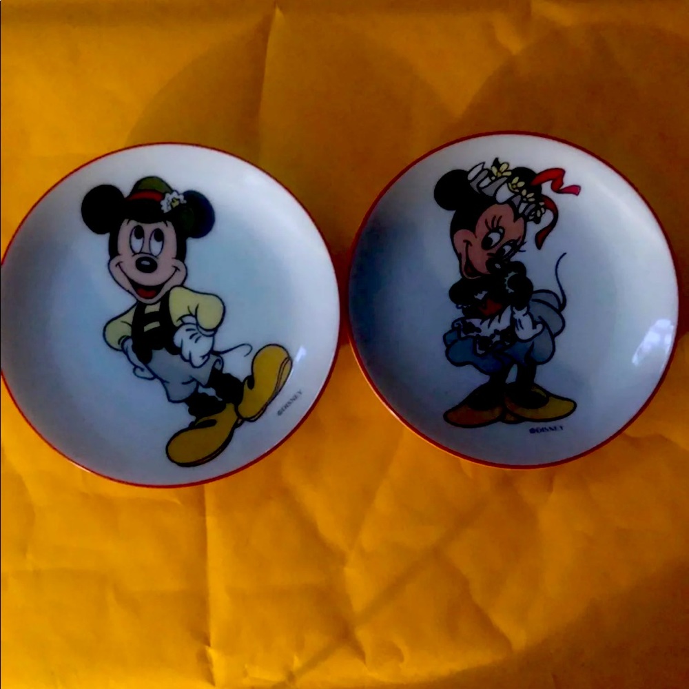 Disney Mickey and Minnie Reutter Plates